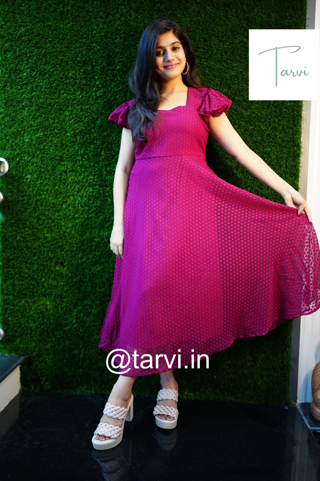 Experience elegance with our Georgette Butta Maxi with Lining