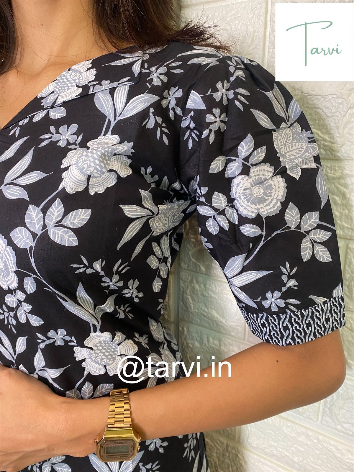 Cotton printed cord set. No Lining