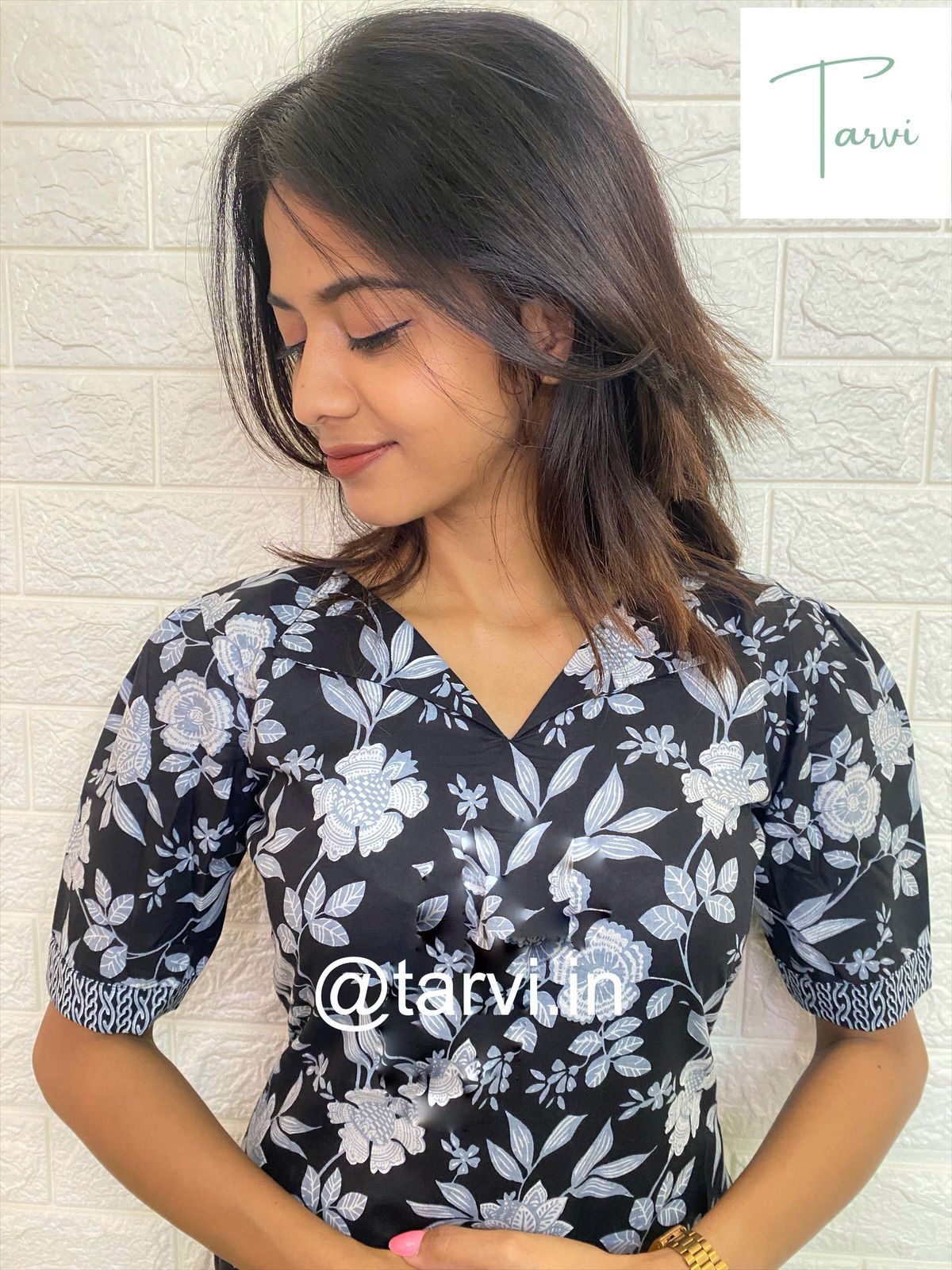 Cotton printed cord set. No Lining