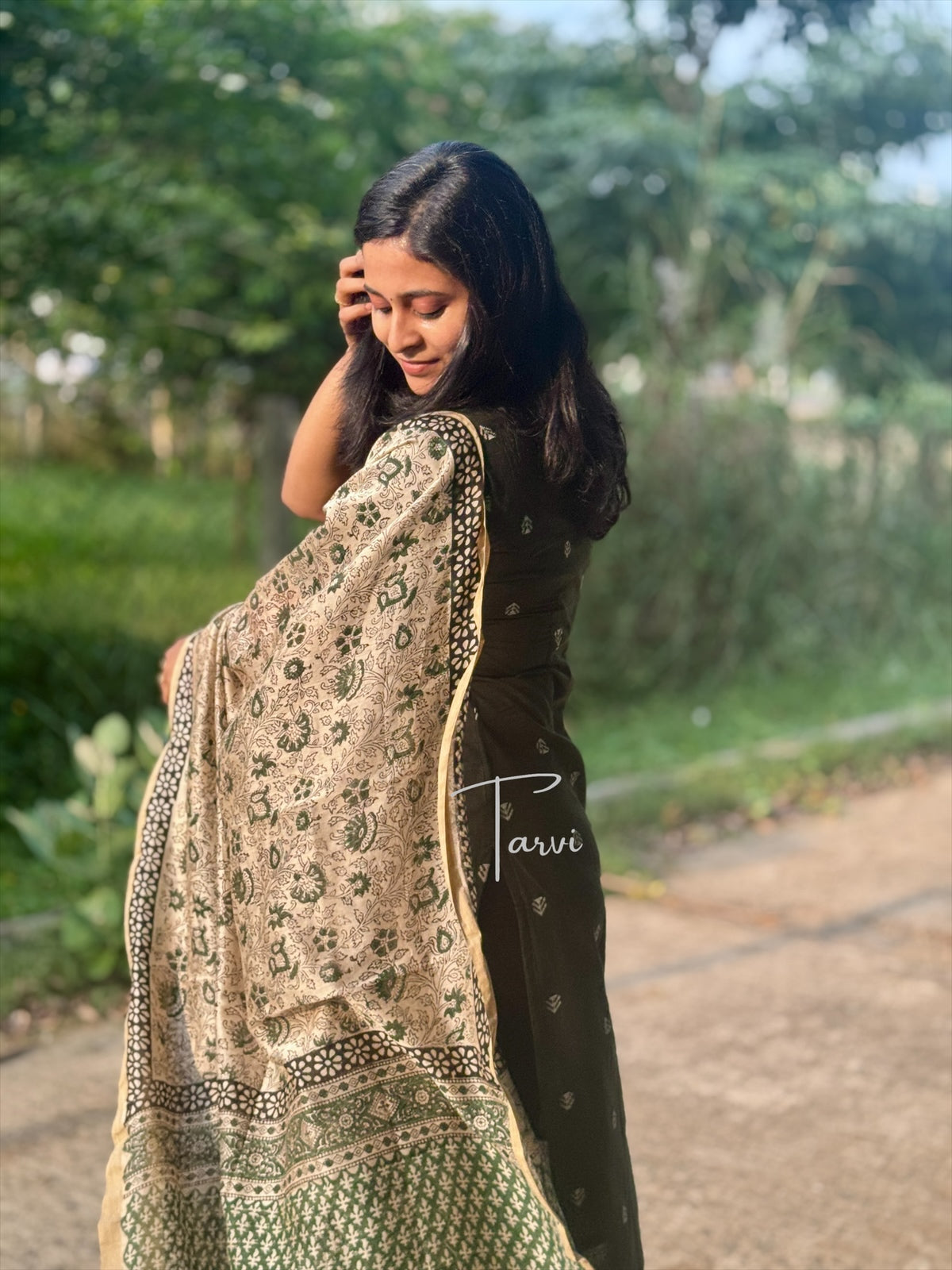 Bottle Green Handloom Kurti with Cotton Lining and Chanderi Silk Dupatta