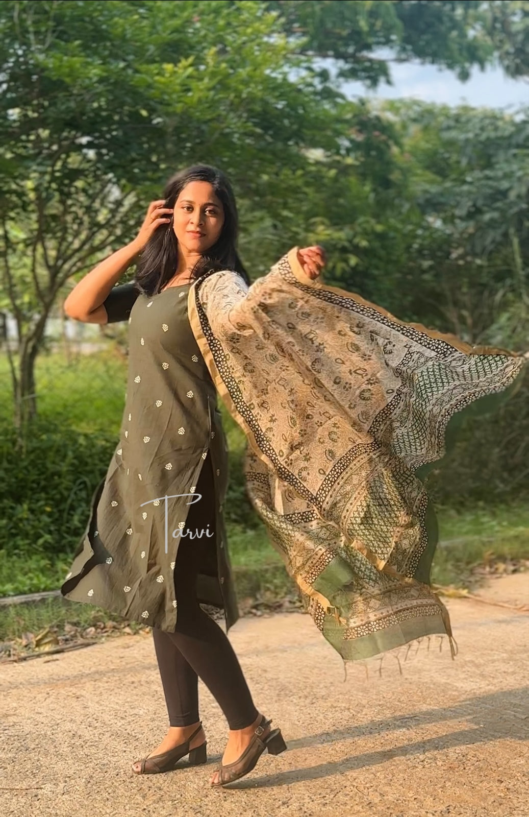 Bottle Green Handloom Kurti with Cotton Lining and Chanderi Silk Dupatta