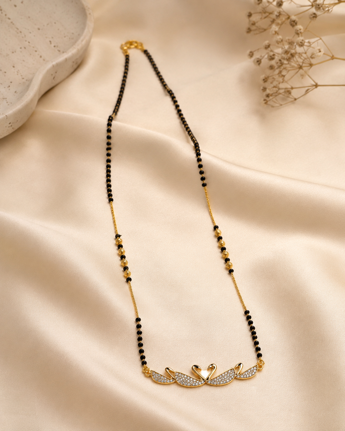 Hansika Mangalsutra
